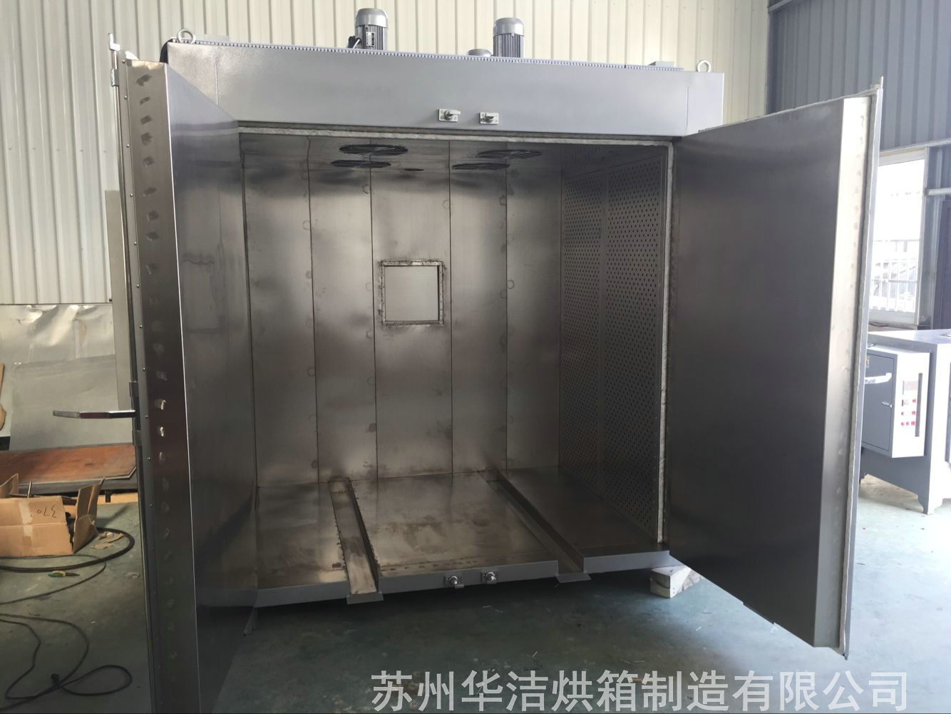 防爆烘箱通過哪些措施來(lái)確保其性